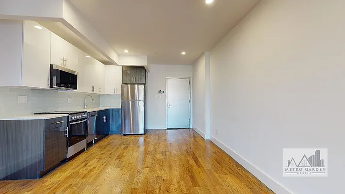 Rented by Metro Garden Realty NYC | media 25