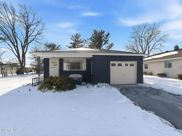 211 N Harrington Drive N, Toms River, NJ 08757