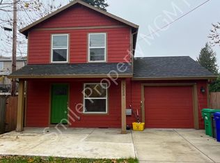 3223 SE 122nd Ave #B, Portland, OR