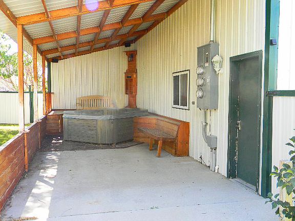 Covered Hot Tub Area