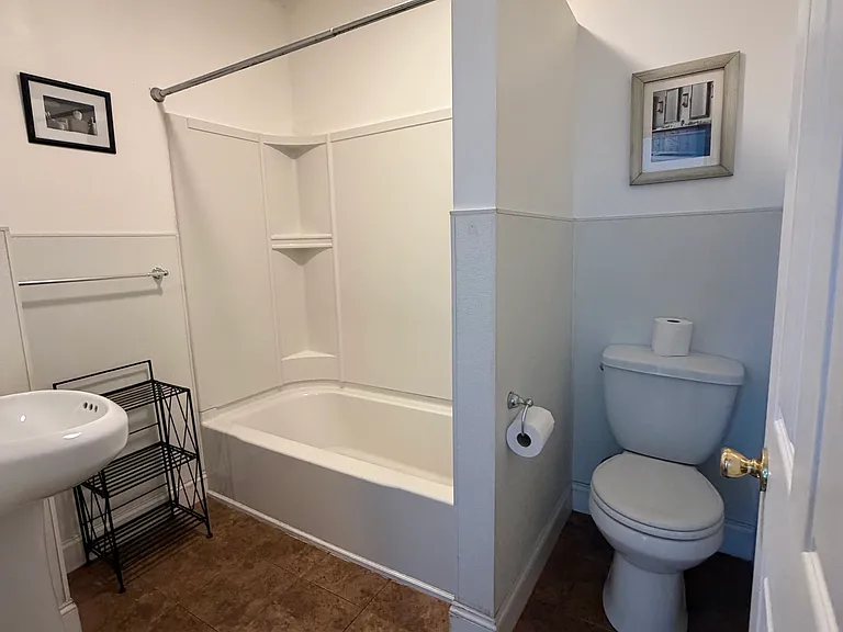59 Pitman St #2 — Photo 12