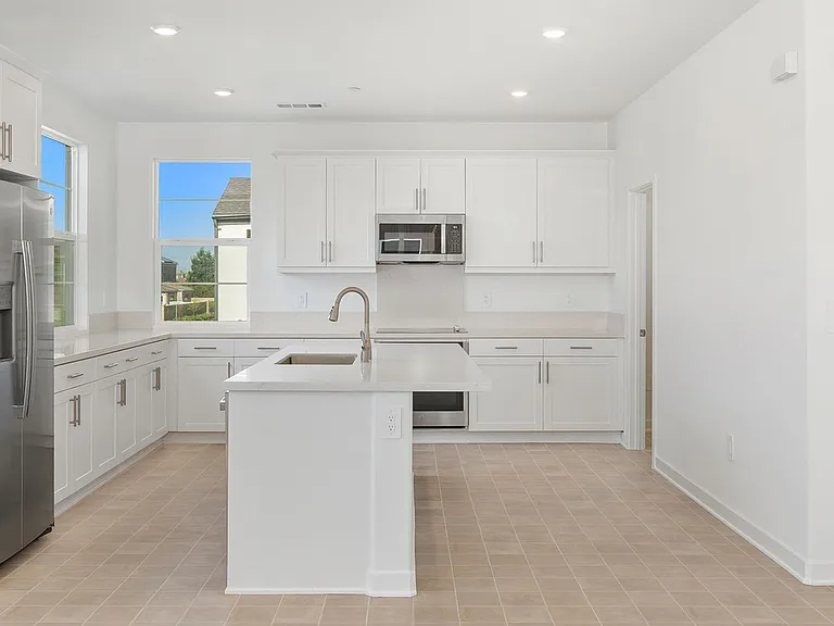 2612 E Hyde Paseo — Photo 10