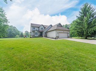 6001 Case Rd, North Ridgeville, OH 44039