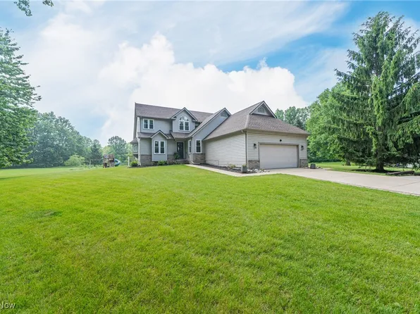 6001 Case Rd, North Ridgeville, OH 44039