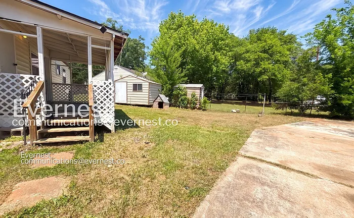 200 Woodward Dr — Photo 38