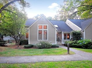 26 Brewster Ln, Acton, MA 01720