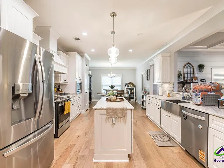 306 Rustic Live Oak Trl — Photo 16