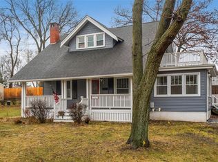 1324 30th St SE, Cedar Rapids, IA 52403
