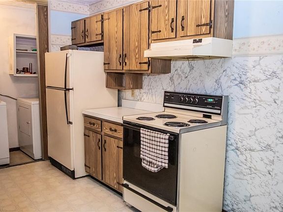 4th image of 1136 Cloverleigh Dr