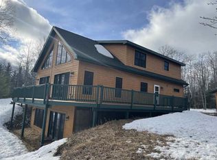 64 Neejee Rd, Negaunee, MI 49866