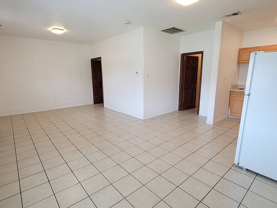 1st image of 527 21st Ave Unit 3