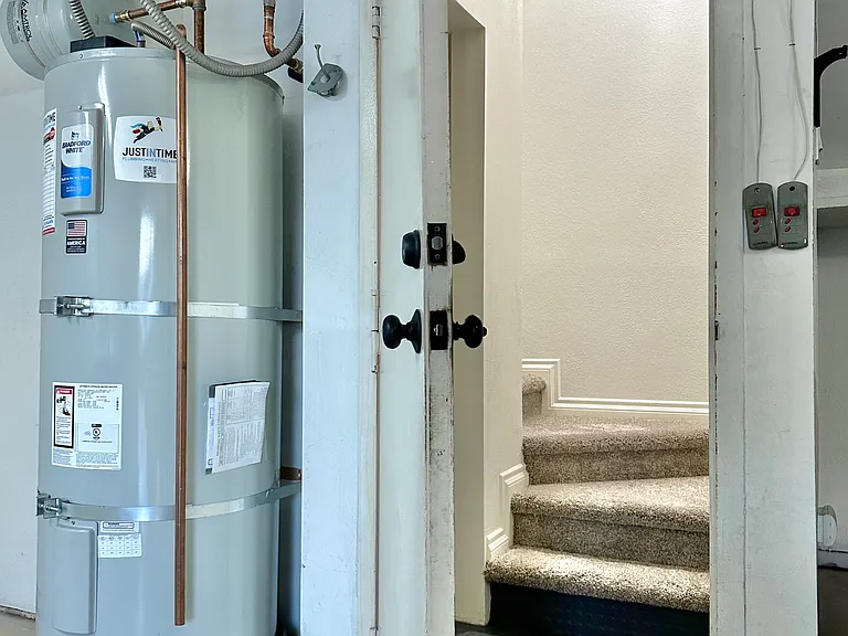 9 Serena Ct — Photo 46