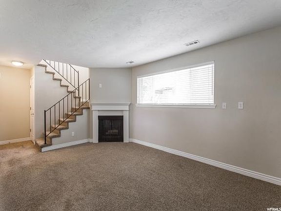 5th image of 2563 E Canterbury Ln