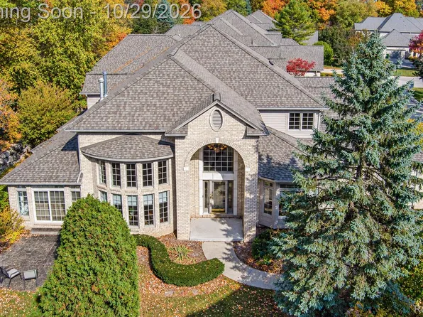 6608 Enclave Dr, Clarkston, MI 48348