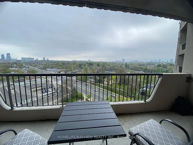 7811 Yonge St #1207 — Photo 16