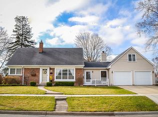 602 S Highland Ave, Arlington Heights, IL 60005