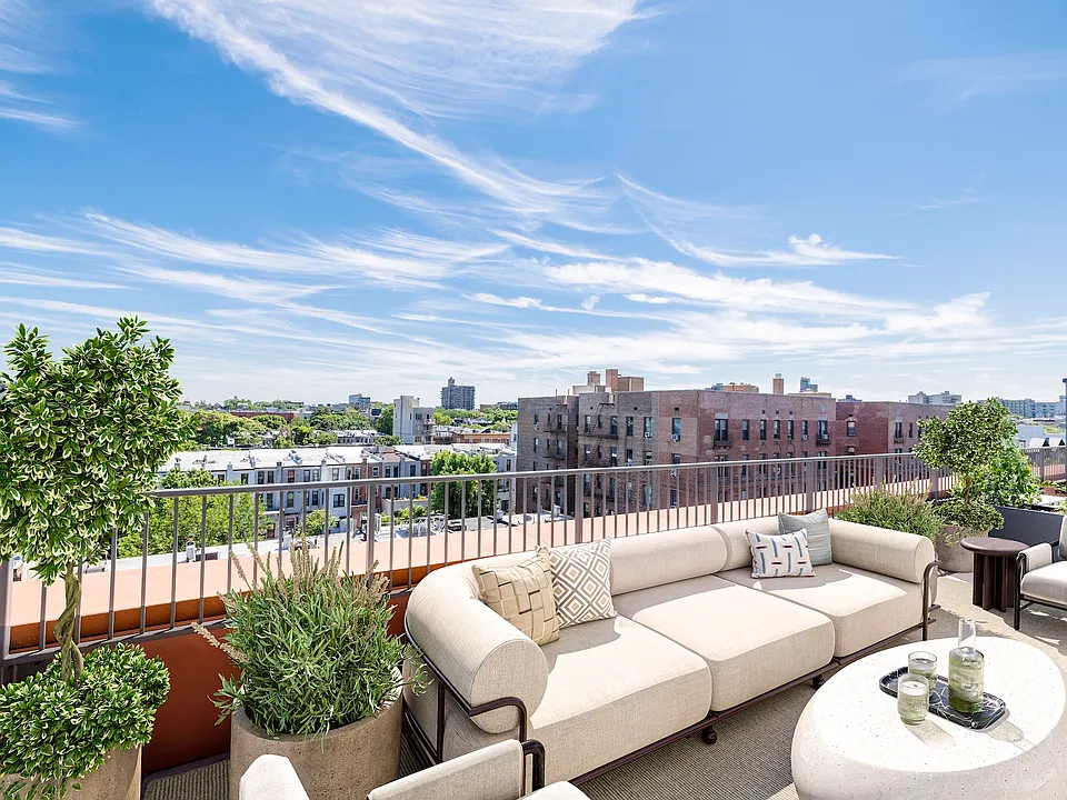 955 Sterling Pl #317