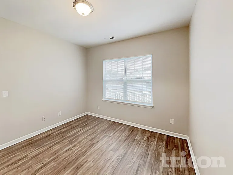 909 Wild Lilac Ct — Photo 11