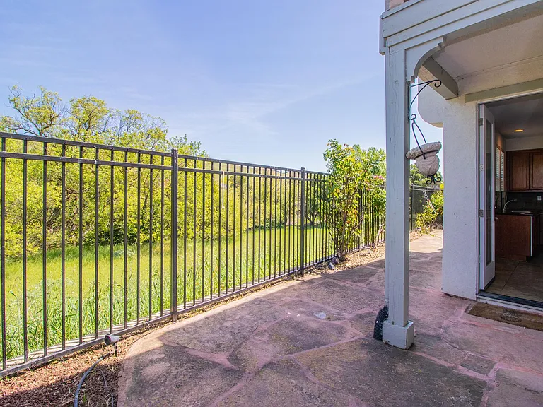 6239 Newhaven Ln — Photo 9