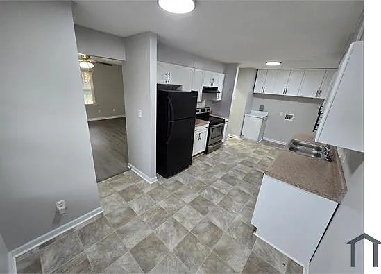 1810 Murchison Rd — Photo 3