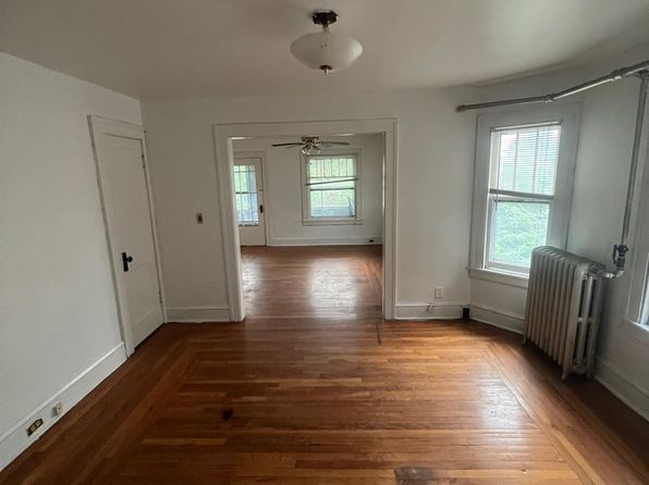 408 Roosevelt Ave #3S