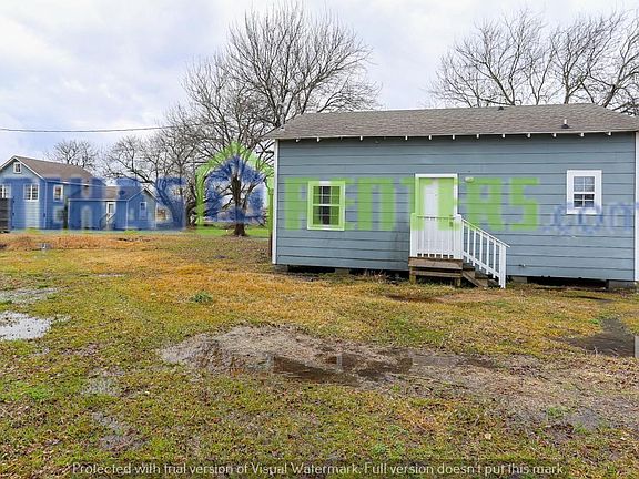 3rd image of 509 3rd Ave N