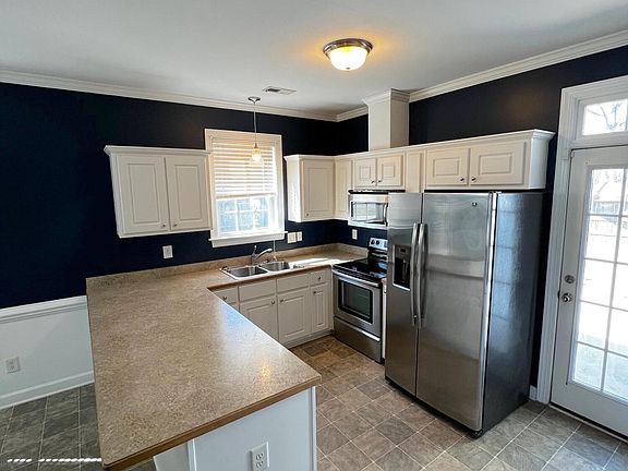 5th image of 1108 Bristolmoor Drive