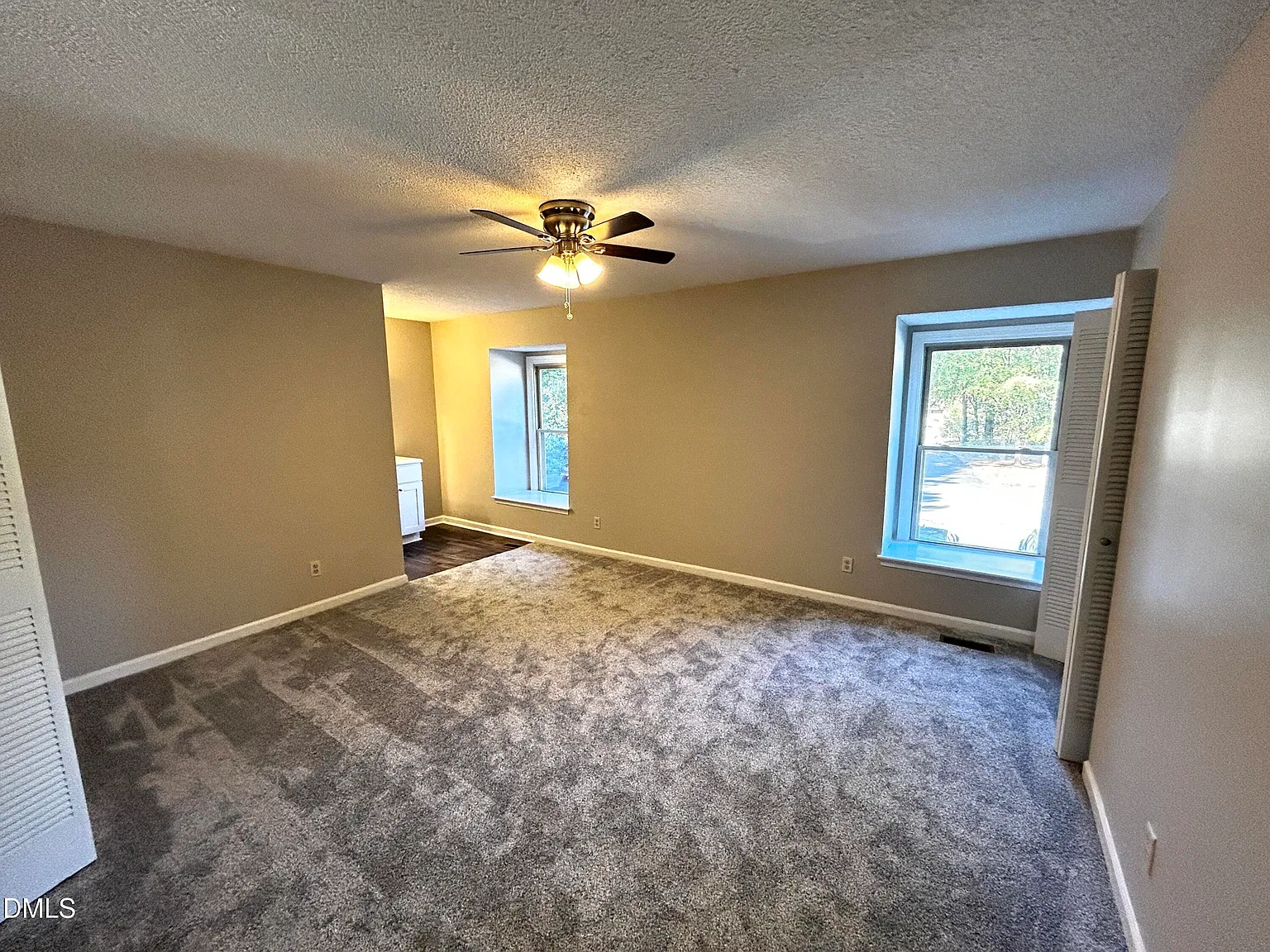 3 bed, 2.5 bath, $1,800 — Photo 4