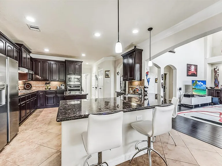 13918 Majestic Spring Ln — Photo 8
