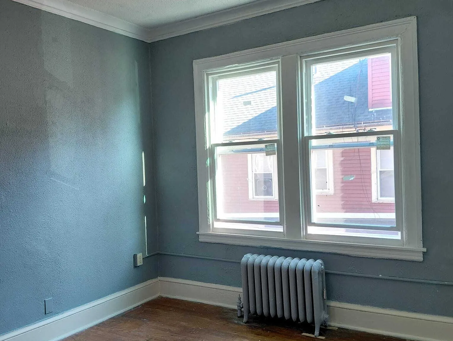 472 Prospect Ave — Photo 3