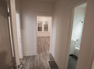 2847 N 33rd St #1, Milwaukee, WI 53210