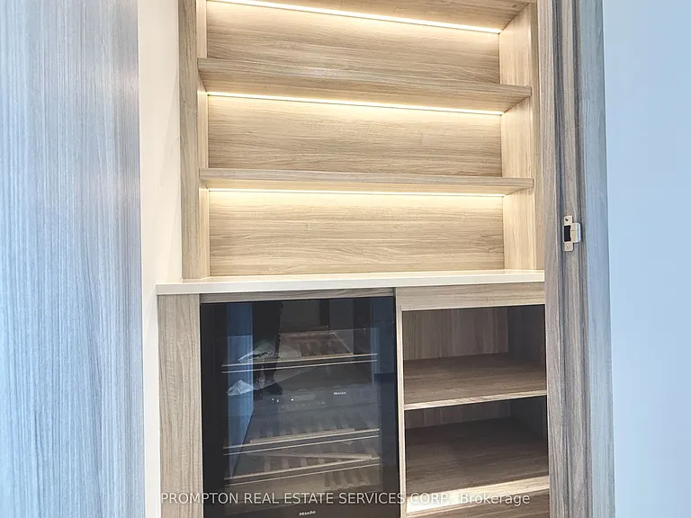 18 Esther Shiner Blvd #2311 — Photo 4