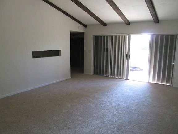 4th image of 12102 SW 110th Street Cir N