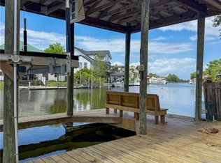 4360 Alba Rd W, New Orleans, LA 70129