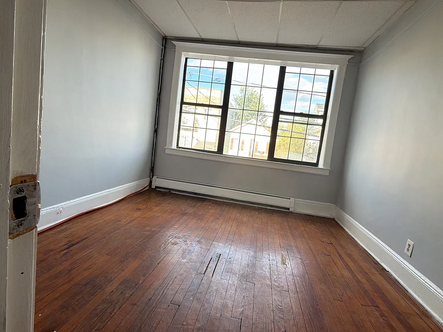 3 bed, $2,150 — Photo 1