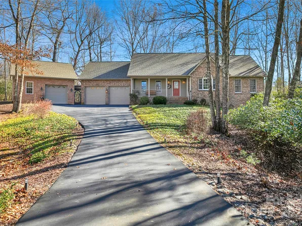 268 Ugedaliyvi Ct, Brevard, NC 28712