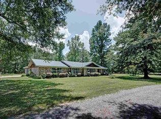 341 Lewis St, Carrollton, MS 39218