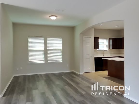 5th image of 1228 Sweetgum Dr