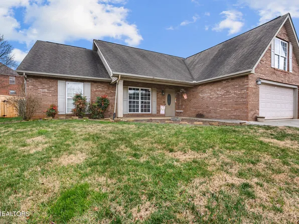 1816 Andy Ln, Maryville, TN 37803