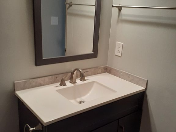 4th image of 61 Pacific Dr #61