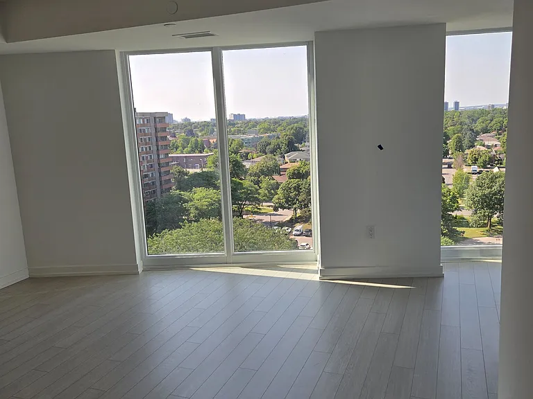 4010 Eglinton Ave W #1104 — Photo 8