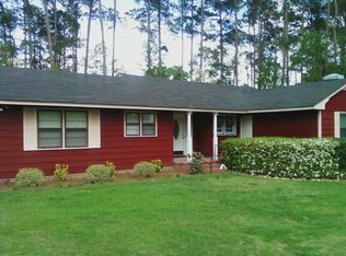 462 Curry St NE, Pelham, GA 31779