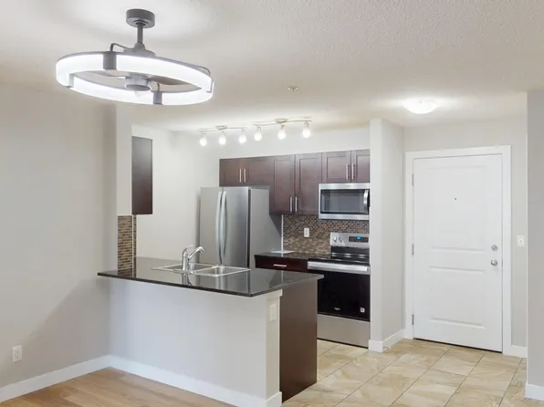 81 Legacy Blvd SE, Calgary, AB