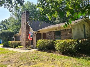 13 Oaklawn Dr, Ocean Springs, MS 39564