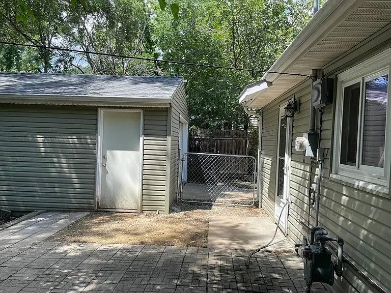 2121 SW Morningside Rd — Photo 28