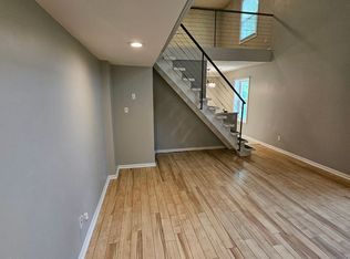 4333 Oak St APT 8, Kansas City, MO 64111
