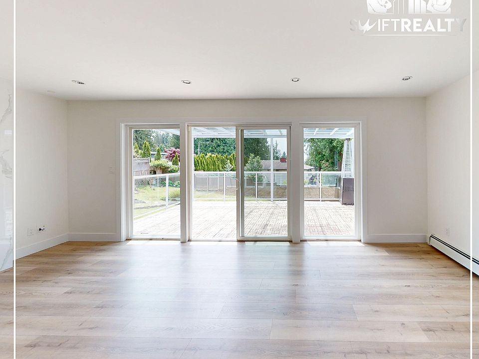 03_819 Prospect UL_Spacious Living Room_05282025