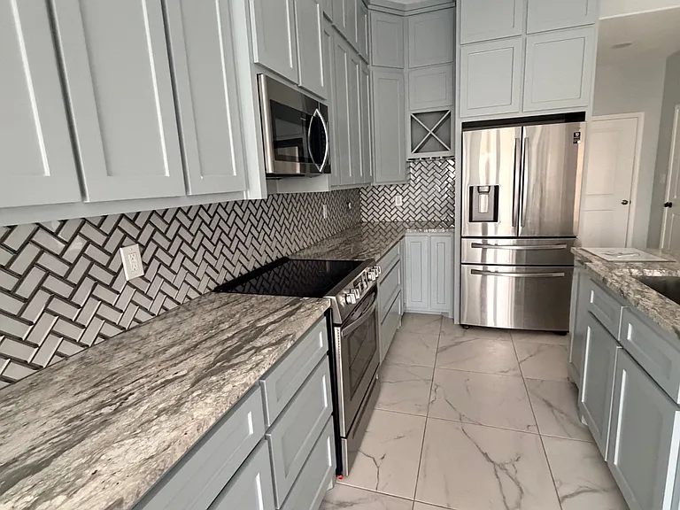 608 Amburgey Ave — Photo 18