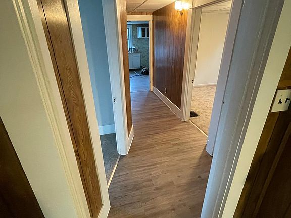 4th image of 264 Woods Ave