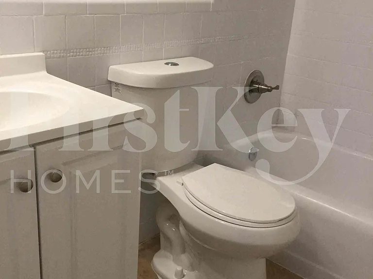 7925 Indigo St — Photo 13